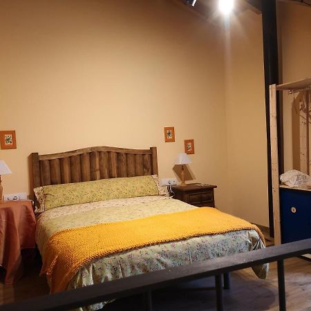 L' Abilleiru Albergue Rural Santibanez de Valdeiglesias Kültér fotó