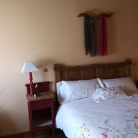 L' Abilleiru Albergue Rural Santibanez de Valdeiglesias Kültér fotó