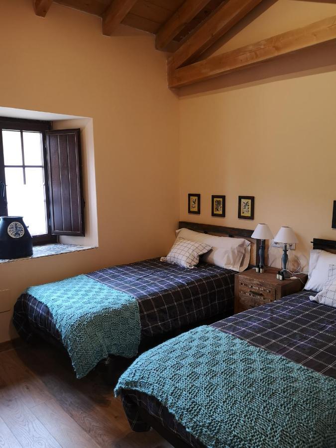 L' Abilleiru Albergue Rural Santibanez de Valdeiglesias Kültér fotó
