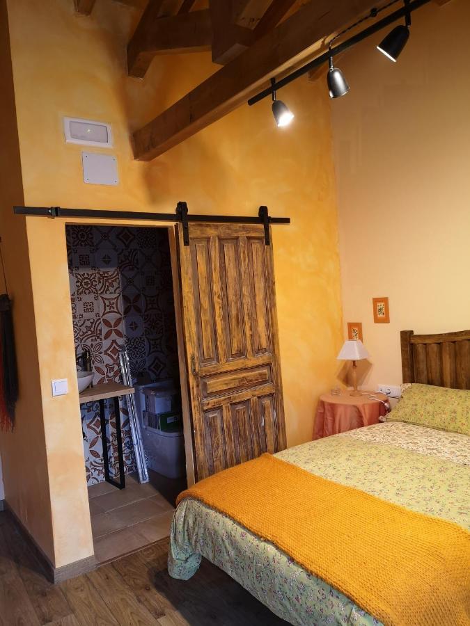 L' Abilleiru Albergue Rural Santibanez de Valdeiglesias Kültér fotó