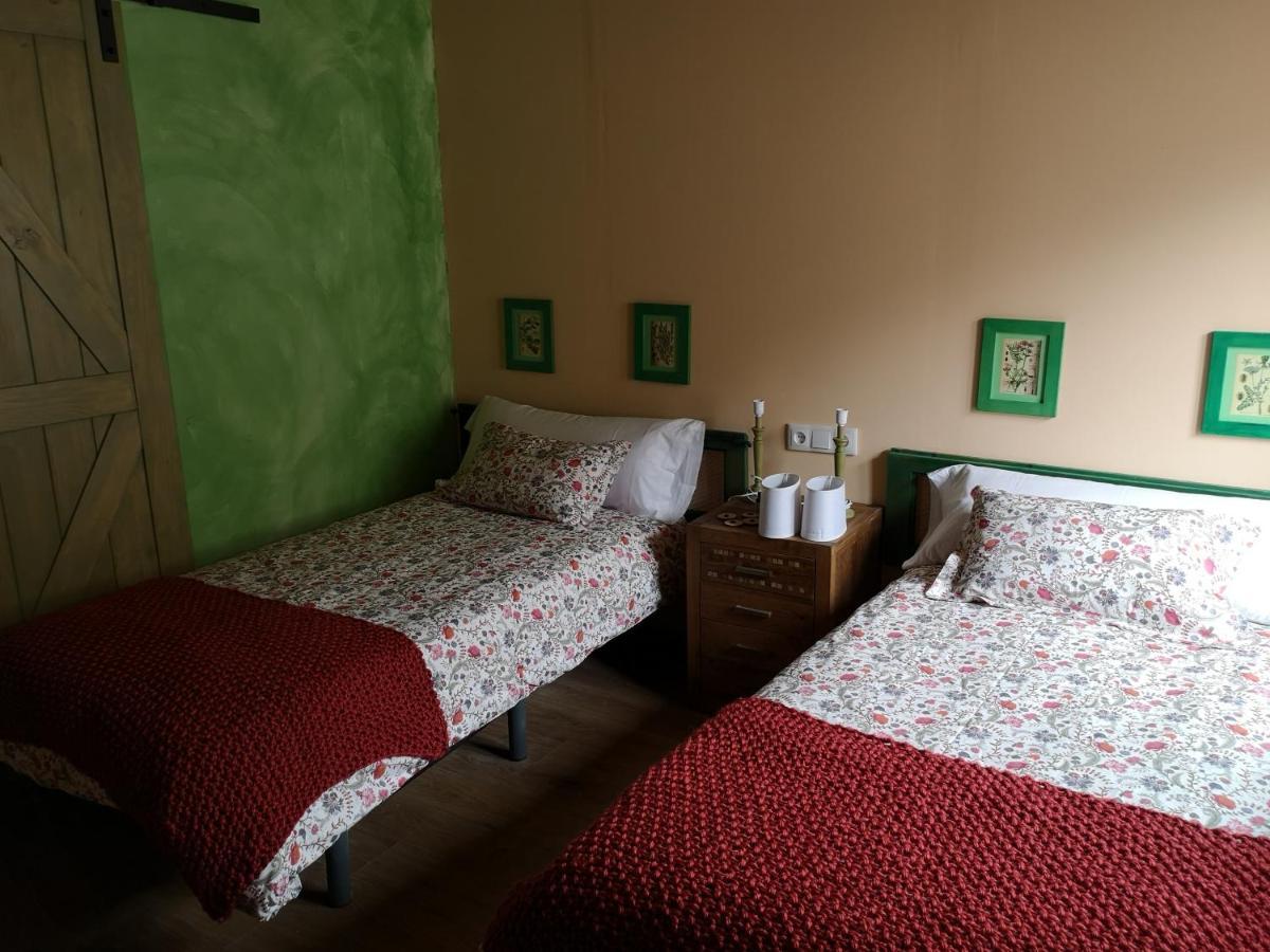 L' Abilleiru Albergue Rural Santibanez de Valdeiglesias Kültér fotó